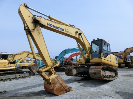 รถขุด KOMATSU PC200-7 ปี2003 ,5976Hr. รถนอกนำเข้าจากญี่ปุ่น สภาพดีมาก ราคาไม่แพงครับ