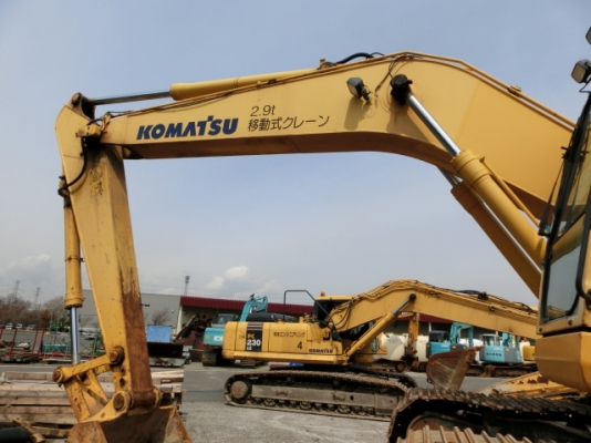 รถขุด KOMATSU PC200-7 ปี2003 ,5976Hr. รถนอกนำเข้าจากญี่ปุ่น สภาพดีมาก ราคาไม่แพงครับ