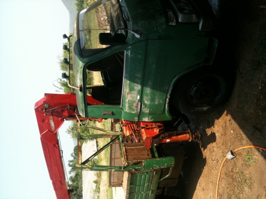 ขายหกล้อยาวพร้อมเครน 2.9 ตัน