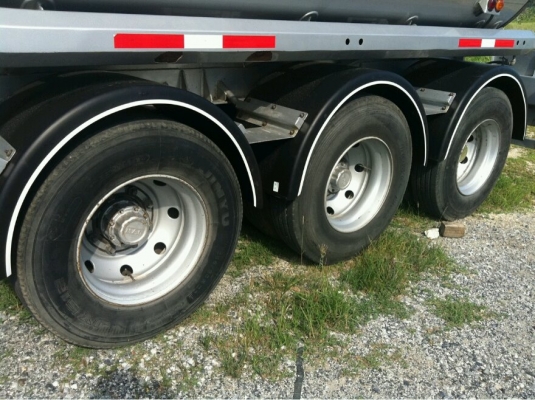 หางแท้งค์น้ำมัน 3 เพลา 40,000 ลิตร