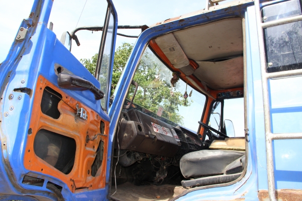 ฝากขายรถ 6 ล้อ HINO ช่วงยาว เครื่อง HO7C เทอร์โบ ช่างล่างใหญ่