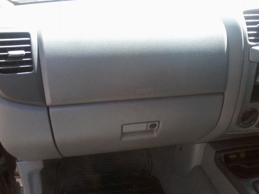 ขาย ISUZU  D - MAX  4 ประตู  4x4  รถปี 47    ราคา 380,000  บาท