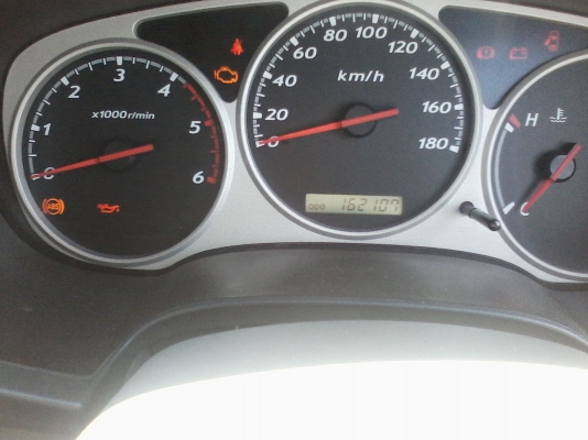 ขาย ISUZU  D - MAX  4 ประตู  4x4  รถปี 47    ราคา 380,000  บาท