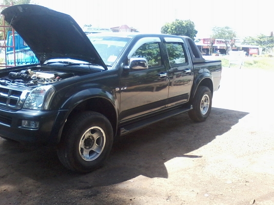 ขาย ISUZU  D - MAX  4 ประตู  4x4  รถปี 47    ราคา 380,000  บาท