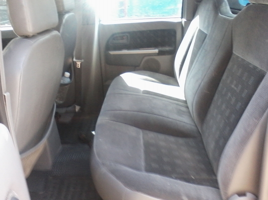 ขาย ISUZU  D - MAX  4 ประตู  4x4  รถปี 47    ราคา 380,000  บาท