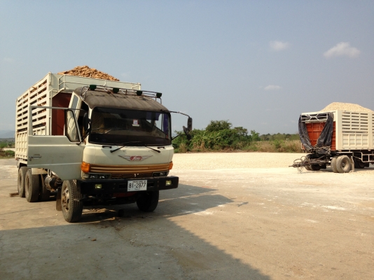 ขายสิบล้อ2เพลาสิบล้อhino KT925