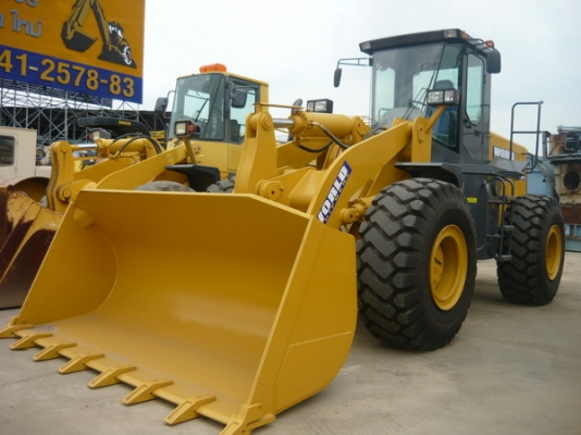 จัดโปรโมชั่น ลดกระหน่ำ !!!! รถตักใหม่ขนาด 3 คิวยี่ห้อ WORLD W156 แกร่งเหนือใคร ราคาเบา ๆ คุณภาพที่เราคัดสรรมาอย่างดี