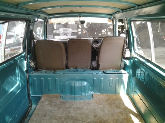 ฝากขายรถตู้ตาหวาน ทำสีใหม่ เครื่องเบนซิน 12 R เครื่องดีมาก