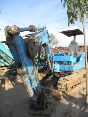 KOBELCO เทียบเท่า PC 30-5 เก่าไทย เอวแน่น ปั็มแรง สภาพพร้อมใช้ สุดๆเอาไปแบ่งกันใช้ได้เลยครับ   น้องร็อค จัดหั้ย สนใจโทร สอบถามได้ 081-8535656