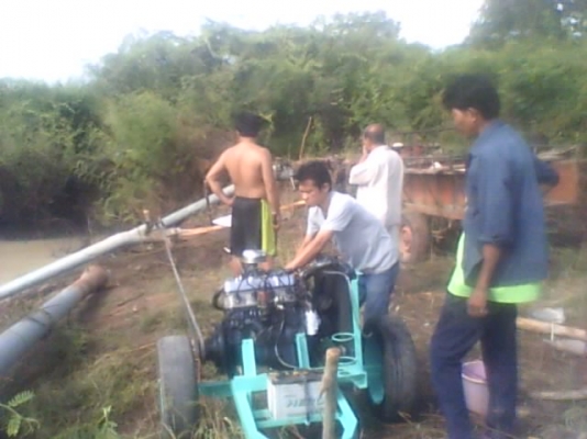 จำหน่ายเครื่องสูบน้ำใช้แก๊สหุงต้ม จากลุ่มประดิษฐ์เครื่องมือเกษตร หมู่ 5 อ.ท่าตะโก