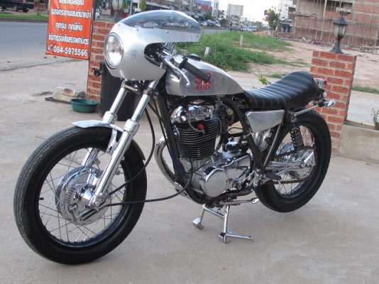 ขาย SR 400  แต่งเต็ม คาเฟ่ อินวอยล์สรรพสามิต