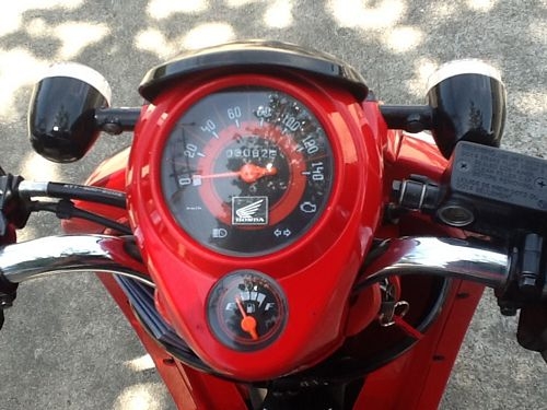 HONDA SCOOPY I ลายACTTIVE BOYรถปี2012วิ่ง3xxxโลสวยกริ้บมีเล่มพร้อมโอน
