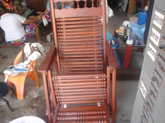 เก้าอี้  ฮ่องเต้  แข็งแรง  ทนทาน  ไม้สักแท้  ราคาถูกๆๆ2500บาท
