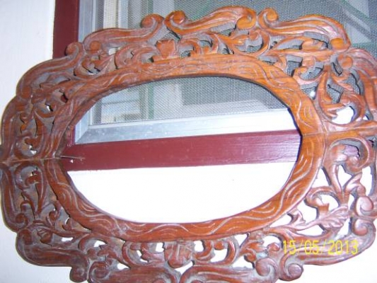 กระจกไม้สัก แกะสลัีกลายไทย