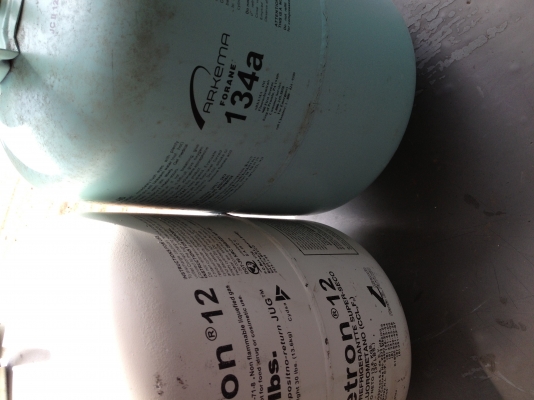 ขายถังน้ำยาแอร์เปล่า R134a