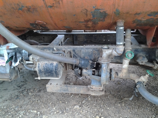 รถน้ำพร้อมอุปกรณ์ ยี่ห้อ อีซูซุ KS22 สีสันไม่สวยรถทำงานดี รถน้ำพร้อมอุปกรณ์ ยี่ห้อ อีซูซุ KS22 สีสันไม่สวยรถทำงานดี