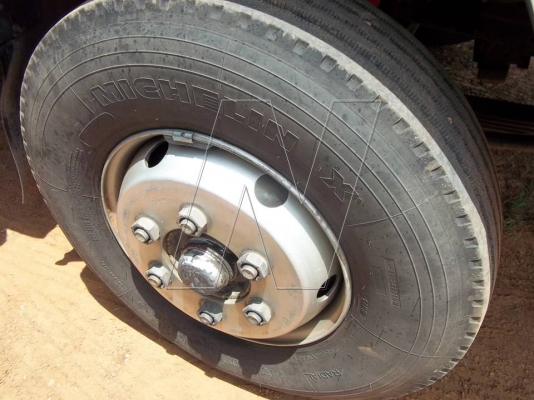 ขาย อีซุ NQR 150 แรงม้า / ปี 49 / กระบะยาว 5.50 เมตร ( สภาพสวยเดิม / ยางเรเดี่ยลใหม่ 6 เส้น  )