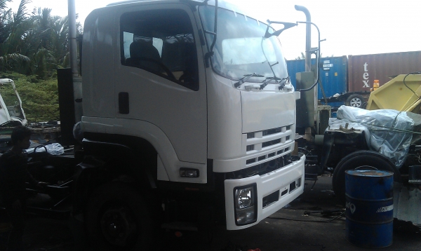 ขายรถหัวลากISUZU 360แรง จดทะเบียนปี55 พร้อมใช้งาน