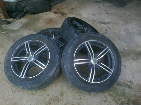 ขายล้อแม็กขอบ15 พร้อมยาง 4รู100