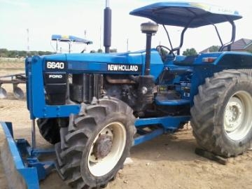 ขาย Ford 6640 New Holland 4x4WD ปี 96 และ 97 มี 2 คันสภาพใกล้เคียงกัน ทะเบียนเต็มพร้อมโอนทั้งสองคัน