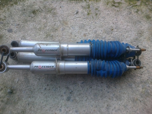 ขายโช๊คอัพprofenderใส่รถVIGO 4x4ยก2นิ้ว
