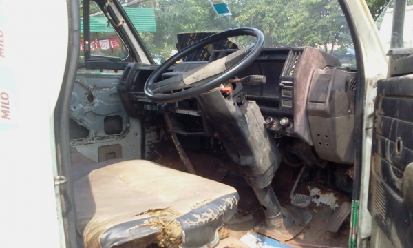 ISUZU รถหกล้อ มีเล่มทะเบียน เครื่องดี ยังขับได้   คุณชัชวาล จ.เพชรบูลย์ มัดจำแล้วค่ะ