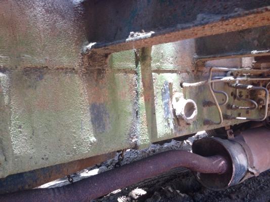 HINO KT 725 - 191 HP EL100 รถหางปลาสิบล้อเพลาเดียว ใช้ลาก HITACHI ZX 200 อยู่ครบตอนนี้ รถเครื่องแรงดีมากไม่เยิ้ม ภายในเก๋งมีผุบ้างเล็กน้อย พวงมาลัยเพาเวอร์ ช่วงล่างเบรคทริ๊ปฟี้ครบครัน สามารถประกอบเป็น 2 เพลาได้เลยครับ ยางสภาพดี 10 เส้นประมาณ 70\% พร้อมลากพ HINO KT 725 - 191 HP EL100 รถหางปลาสิบล้อเพลาเดียว ใช้ลาก HITACHI ZX 200 อยู่ครบตอนนี้ รถเครื่องแรงดีมากไม่เยิ้ม ภายในเก๋งมีผุบ้างเล็กน้อย พวงมาลัยเพาเวอร์ ช่วงล่างเบรคทริ๊ปฟี้ครบครัน สามารถประกอบเป็น 2 เพลาได้เลยครับ ยางสภาพดี 10 เส้นประมาณ 70\% พร้อมลากพ