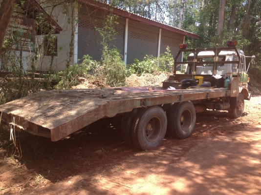 HINO KT 725 - 191 HP EL100 รถหางปลาสิบล้อเพลาเดียว ใช้ลาก HITACHI ZX 200 อยู่ครบตอนนี้ รถเครื่องแรงดีมากไม่เยิ้ม ภายในเก๋งมีผุบ้างเล็กน้อย พวงมาลัยเพาเวอร์ ช่วงล่างเบรคทริ๊ปฟี้ครบครัน สามารถประกอบเป็น 2 เพลาได้เลยครับ ยางสภาพดี 10 เส้นประมาณ 70\% พร้อมลากพ HINO KT 725 - 191 HP EL100 รถหางปลาสิบล้อเพลาเดียว ใช้ลาก HITACHI ZX 200 อยู่ครบตอนนี้ รถเครื่องแรงดีมากไม่เยิ้ม ภายในเก๋งมีผุบ้างเล็กน้อย พวงมาลัยเพาเวอร์ ช่วงล่างเบรคทริ๊ปฟี้ครบครัน สามารถประกอบเป็น 2 เพลาได้เลยครับ ยางสภาพดี 10 เส้นประมาณ 70\% พร้อมลากพ