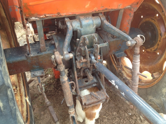 ขายด่วน Kubota L3202DT 4WD + ใบมีดดันหน้าใหม่