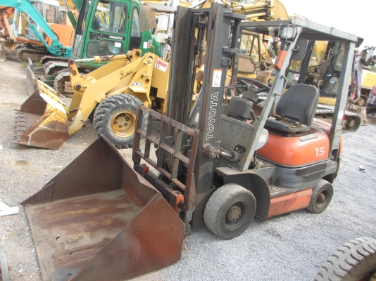 โฟคคลิฟ TOYOTA  1.5 ตัน เสาสูง 3 เมตร เบนซิล งาพับได้ นอกแท้ๆ