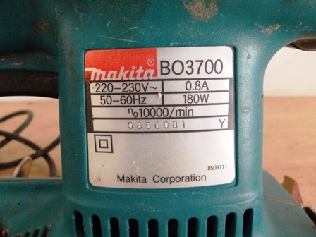 เครื่องขัดกระดาษทรายMakitaรุ่นBO3700แบบสั่น (3-5/8" x 7-1/4") เครื่องขัดกระดาษทรายMakitaรุ่นBO3700แบบสั่น (3-5/8" x 7-1/4")