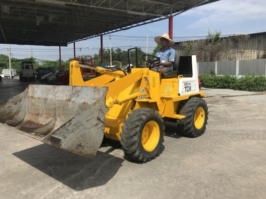 ขายรถตักTCMรุ่น808A-2นำเข้าญี่ปุ่นไม่เคยใช้งานในไทยเอวอ่อนเครื่องคูโบต้า4สูบ สภาพดีพร้อมใช้งาน 081-8 ขายรถตักTCMรุ่น808A-2นำเข้าญี่ปุ่นไม่เคยใช้งานในไทยเอวอ่อนเครื่องคูโบต้า4สูบ สภาพดีพร้อมใช้งาน 081-8