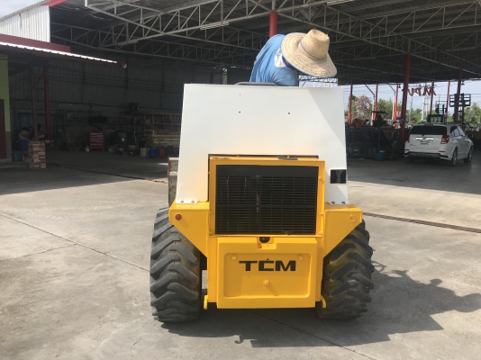 ขายรถตักTCMรุ่น808A-2นำเข้าญี่ปุ่นไม่เคยใช้งานในไทยเอวอ่อนเครื่องคูโบต้า4สูบ สภาพดีพร้อมใช้งาน 081-8