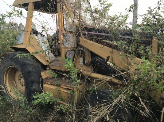 ขายซาก Cat 428B ไม่มีเครื่อง นอกนั้นอุปกรณ์ครบ ขายซาก Cat 428B ไม่มีเครื่อง นอกนั้นอุปกรณ์ครบ