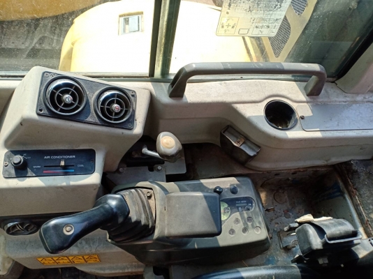 ขาย YANMAR VIO 50-5B เก่านอกแท้ เดิมๆๆสภาพสวยสภาพสวยใช้งายมาน้อย โทร 089-3818694จ๊อย..