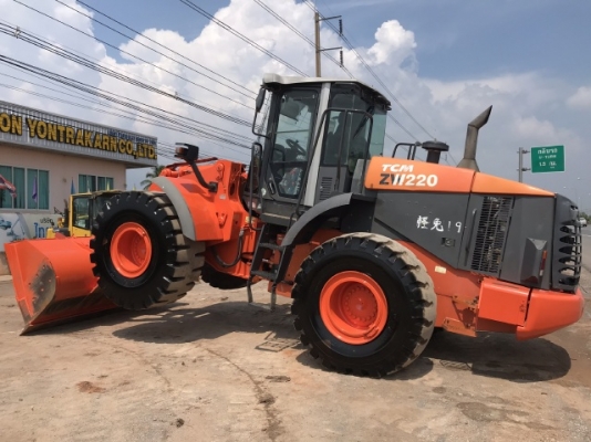 ขายรถตักล้อยาง HITACHI ZW220 นำเข้าเองจากญี่ปุ่น สภาพสวยพร้อมใช้งาน มีVDOการทำงานครับ