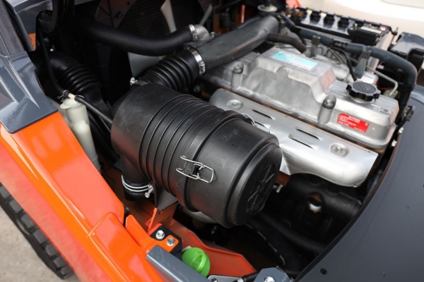 Toyota 8FD25 ขนาดยก2.5ตัน เสาสูง3เมตร เครื่องยนต์ดีเซล ไม่เคยใช้งานในไทย