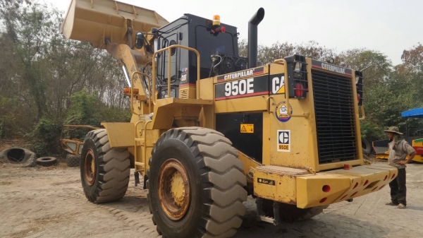 รถตักล้อยาง Catterpillar 950E ตู้เก๋ง แอร์เย็น เครื่องดีปั้มแรง เอกสารเล่มทะเบียน เจ้าของขายเอง