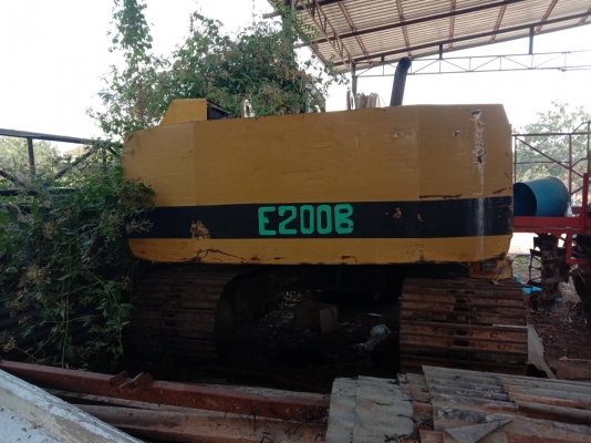 CatE200B เครื่องเดิม ปั้มเดิมโซ่หนา เอวแน่น เครื่องฟิต สตาร์ทติดง่าย CatE200B เครื่องเดิม ปั้มเดิมโซ่หนา เอวแน่น เครื่องฟิต สตาร์ทติดง่าย