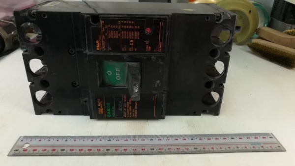 1000 บาทส่งฟรี โทร 083-2000058 LINE ID:line832923 AUTO BREAKER ชนิดตัดกระแสไฟฟ้ายี่ห้อ FUJI ใช้ได้ 1
