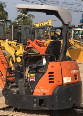 ขายรถขุด HITACHI EX20U-3 หัวกระแทก NPK นำเข้าจากญี่ปุ่น สภาพสวยพร้อมใช้ มีVDOการทำงานครับ