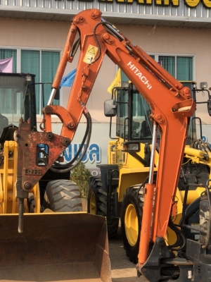 ขายรถขุด HITACHI EX20U-3 หัวกระแทก NPK นำเข้าจากญี่ปุ่น สภาพสวยพร้อมใช้ มีVDOการทำงานครับ