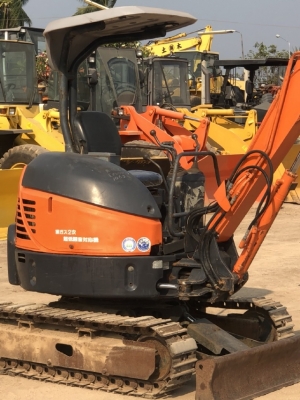 ขายรถขุด HITACHI EX20U-3 หัวกระแทก NPK นำเข้าจากญี่ปุ่น สภาพสวยพร้อมใช้ มีVDOการทำงานครับ
