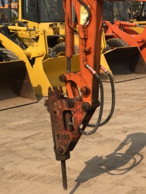 ขายรถขุด HITACHI EX20U-3 หัวกระแทก NPK นำเข้าจากญี่ปุ่น สภาพสวยพร้อมใช้ มีVDOการทำงานครับ