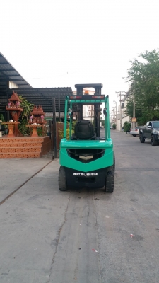 ขายรถยกโฟร์คลิฟท์ยี่ห้อmitsubishi3 ตัน เสาสูง 6 เมตร