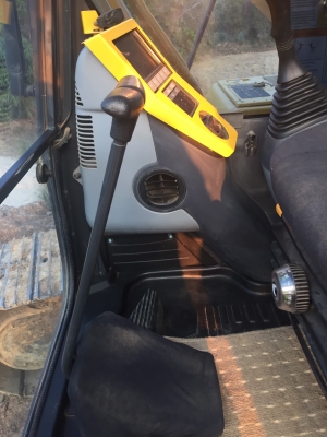 ขายดาวน์800,000 KOMATSU PC200-8MO ผ่อนต่ออีก16งวดๆละ87,300 ยังอยู่ในการดูแลของบริษํท7,000ชม.รถทำงาน5,800ชม.ขายสด2,000,000 คอมนอก20,000