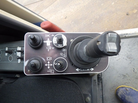 แบบสั่งนำเข้า รถเจาะ HCR1000 สนใจโทร 061-4194021 ภู แบบสั่งนำเข้า รถเจาะ HCR1000 สนใจโทร 061-4194021 ภู