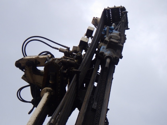 แบบสั่งนำเข้า รถเจาะ HCR1000 สนใจโทร 061-4194021 ภู แบบสั่งนำเข้า รถเจาะ HCR1000 สนใจโทร 061-4194021 ภู