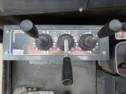 แบบสั่งนำเข้า รถเจาะ HCR1000 สนใจโทร 061-4194021 ภู แบบสั่งนำเข้า รถเจาะ HCR1000 สนใจโทร 061-4194021 ภู