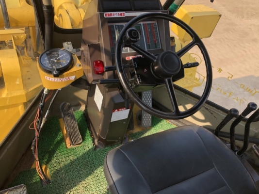 ขายรถตักล้อยาง KOMATSU WA300-1 นำเข้าเองจากญี่ปุ่น สภาพสวยพร้อมใช้ มีVDOการทำงานครับ